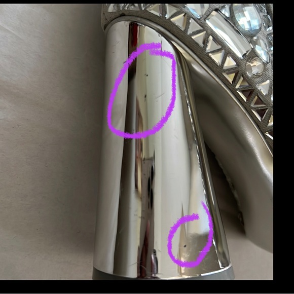 Steve Madden
Vayle Rhinestone Embellished Pointed Toe Booties - Picture 12 of 16